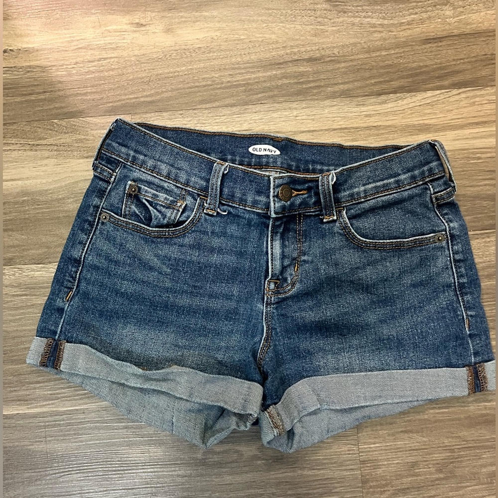 Blue jean shorts from old navy a size (00)